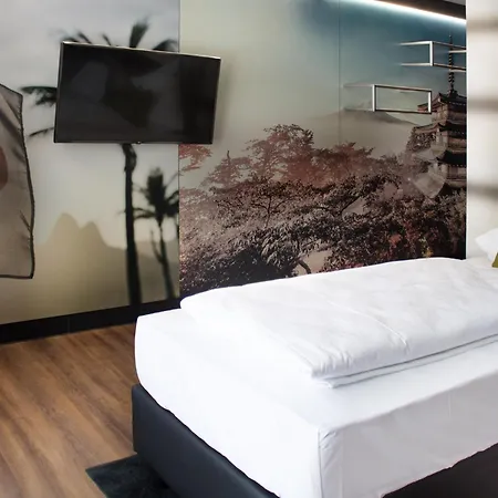 By Wmm Hotel